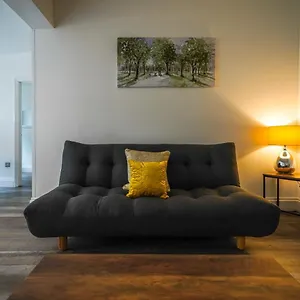 Private, Detached Annex With On-street Parking Holiday home